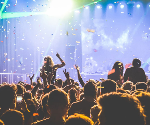 young-people-dancing-night-club-concert-festival-min (2)